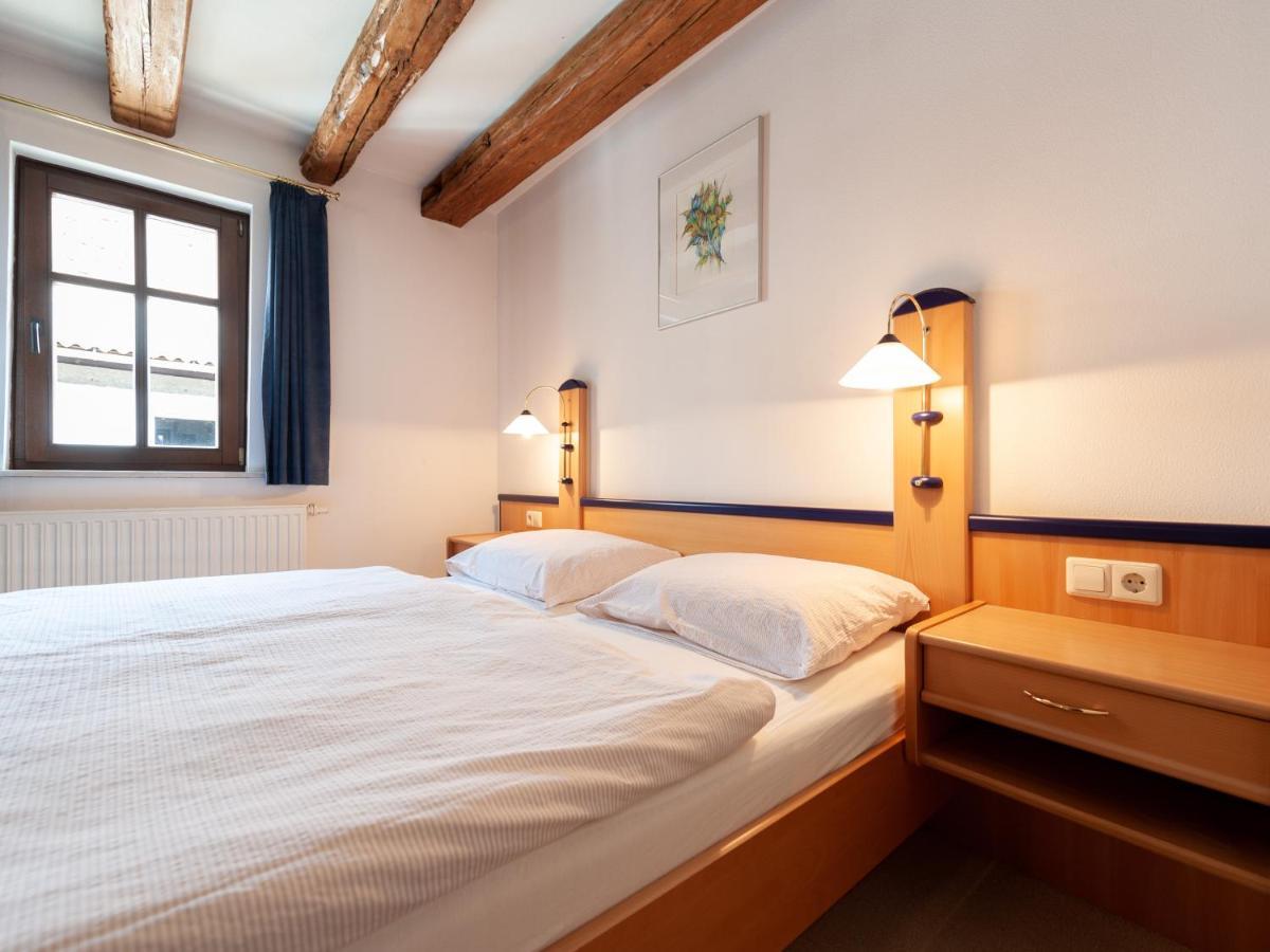 Gaestezimmer Im Weingut Wolf 그로스카를바흐 외부 사진